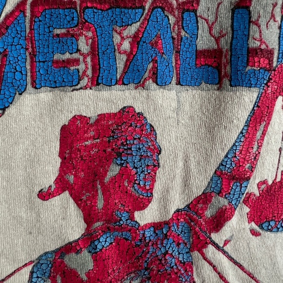 Urban Outfitters Metallica Graphic Cream T-Shirt Size XL - Picture 3 of 7